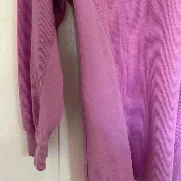 Waffle Design Styled Sweatshirt - Picture 2 of 5